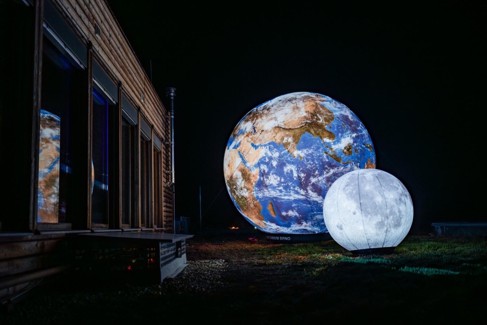 saunová noc cesta kolem světa 20. 3.